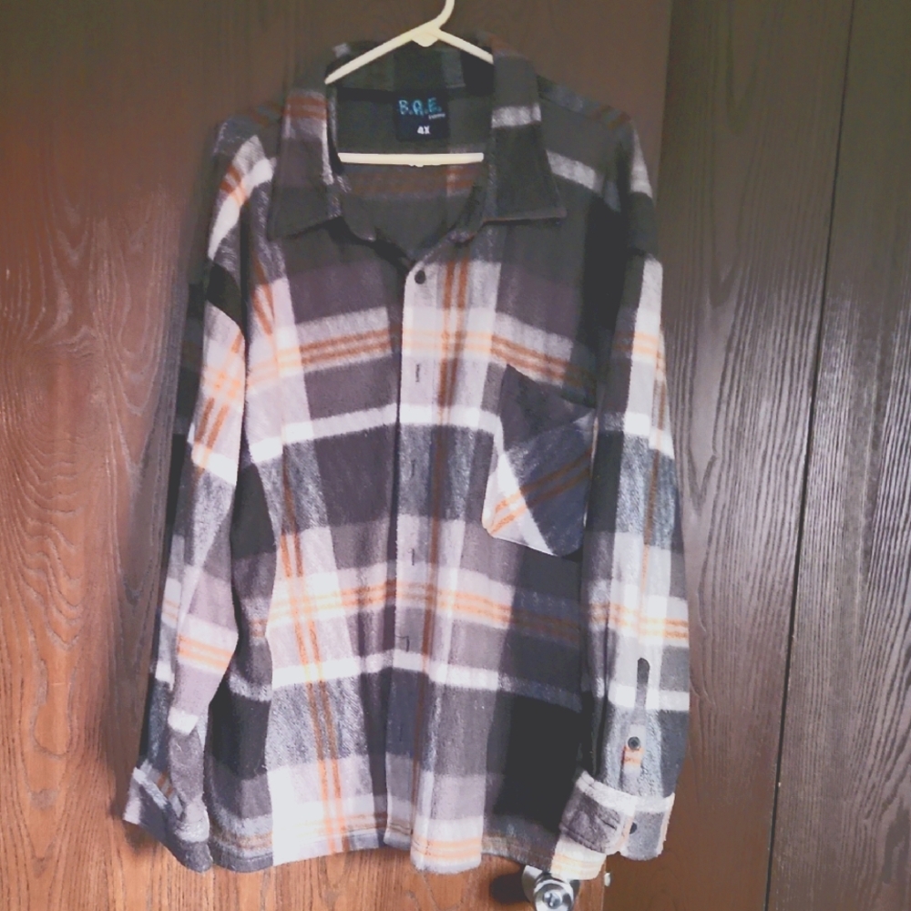 Black and Gray Fleece Fabric Shirt